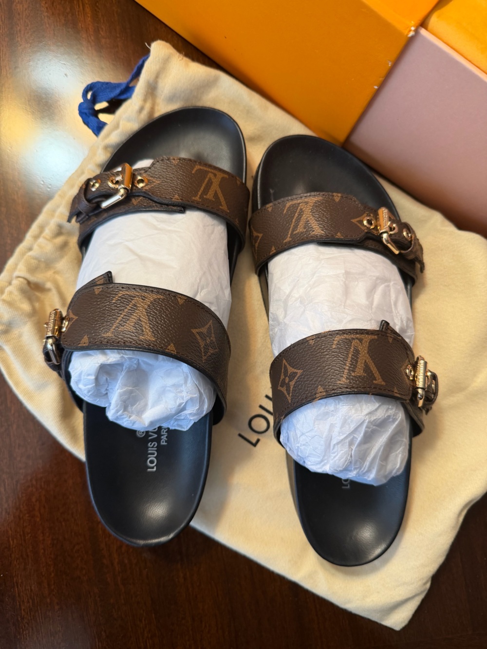 Designer Style Women’s Brown Monogram Leather Slide Sandals Size 9 1/2